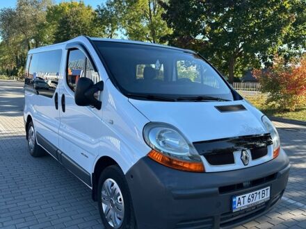 Білий Рено Трафік, об'ємом двигуна 1.9 л та пробігом 375 тис. км за 7732 $, фото 1 на Automoto.ua