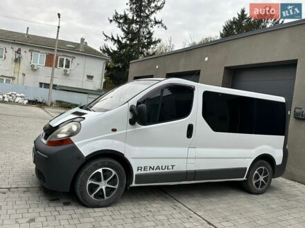 Белый Рено Трафик, объемом двигателя 1.9 л и пробегом 240 тыс. км за 7300 $, фото 1 на Automoto.ua
