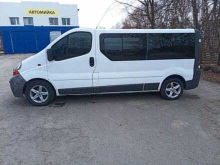 Белый Рено Трафик, объемом двигателя 1 л и пробегом 400 тыс. км за 5600 $, фото 1 на Automoto.ua