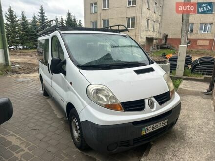 Білий Рено Трафік, об'ємом двигуна 1.87 л та пробігом 350 тис. км за 5500 $, фото 1 на Automoto.ua