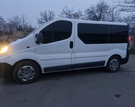 Белый Рено Трафик, объемом двигателя 2 л и пробегом 287 тыс. км за 8500 $, фото 1 на Automoto.ua