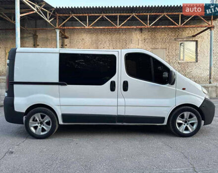 Білий Рено Трафік, об'ємом двигуна 1.9 л та пробігом 300 тис. км за 5999 $, фото 1 на Automoto.ua