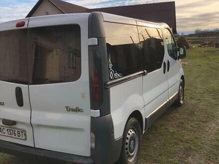 Білий Рено Трафік, об'ємом двигуна 1.9 л та пробігом 300 тис. км за 7490 $, фото 1 на Automoto.ua