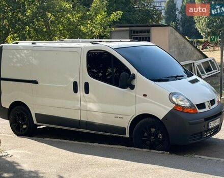 Белый Рено Трафик, объемом двигателя 1.9 л и пробегом 330 тыс. км за 7700 $, фото 1 на Automoto.ua