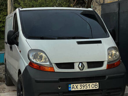 Рено Трафик 2006 в Харькове на Automoto.ua Белый Рено Трафик, объемом двигателя 1.9 л и пробегом 350 тыс. км за 8500 $, фото 1 на Automoto.ua