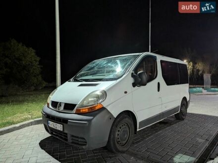 Белый Рено Трафик, объемом двигателя 1.87 л и пробегом 300 тыс. км за 7300 $, фото 1 на Automoto.ua