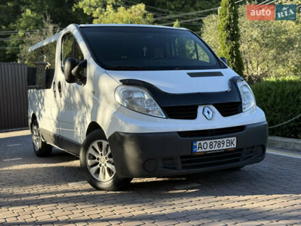 Білий Рено Трафік, об'ємом двигуна 2 л та пробігом 245 тис. км за 8450 $, фото 1 на Automoto.ua