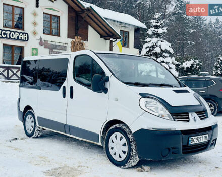 Белый Рено Трафик, объемом двигателя 2 л и пробегом 241 тыс. км за 7950 $, фото 1 на Automoto.ua