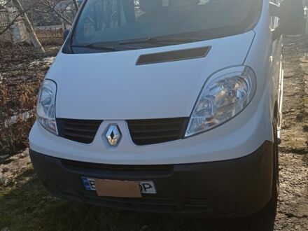 Белый Рено Трафик, объемом двигателя 2 л и пробегом 202 тыс. км за 8500 $, фото 1 на Automoto.ua