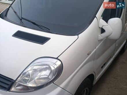 Белый Рено Трафик, объемом двигателя 2 л и пробегом 331 тыс. км за 7150 $, фото 1 на Automoto.ua