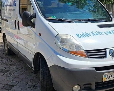Білий Рено Трафік, об'ємом двигуна 2 л та пробігом 330 тис. км за 7500 $, фото 1 на Automoto.ua