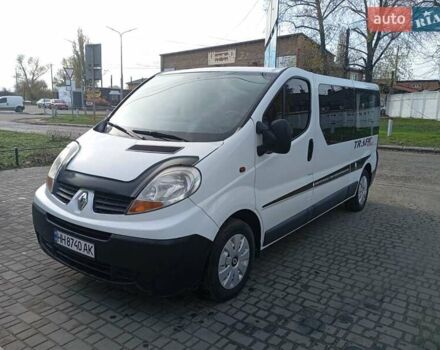 Белый Рено Трафик, объемом двигателя 2 л и пробегом 325 тыс. км за 7600 $, фото 1 на Automoto.ua