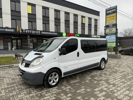 Білий Рено Трафік, об'ємом двигуна 2 л та пробігом 385 тис. км за 8500 $, фото 1 на Automoto.ua