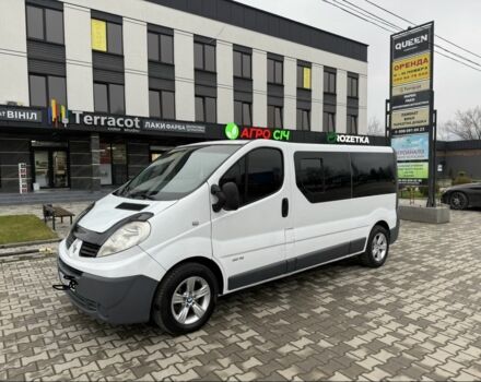 Белый Рено Трафик, объемом двигателя 2 л и пробегом 385 тыс. км за 8500 $, фото 1 на Automoto.ua