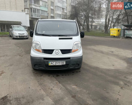 Белый Рено Трафик, объемом двигателя 1.9 л и пробегом 327 тыс. км за 8450 $, фото 1 на Automoto.ua