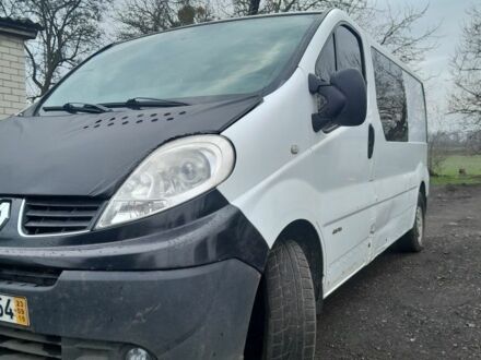 Білий Рено Трафік, об'ємом двигуна 2 л та пробігом 333 тис. км за 3000 $, фото 1 на Automoto.ua