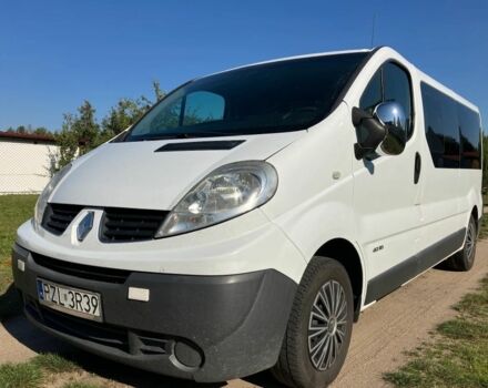 Белый Рено Трафик, объемом двигателя 2 л и пробегом 274 тыс. км за 2996 $, фото 1 на Automoto.ua