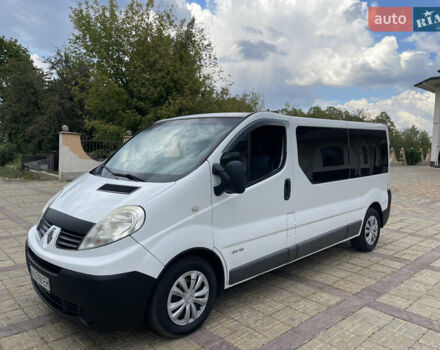 Белый Рено Трафик, объемом двигателя 2 л и пробегом 340 тыс. км за 9500 $, фото 1 на Automoto.ua