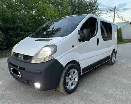 Белый Рено Трафик, объемом двигателя 1.9 л и пробегом 220 тыс. км за 6500 $, фото 1 на Automoto.ua