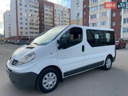 Білий Рено Трафік, об'ємом двигуна 2 л та пробігом 301 тис. км за 8700 $, фото 1 на Automoto.ua