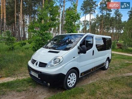Білий Рено Трафік, об'ємом двигуна 2 л та пробігом 297 тис. км за 10200 $, фото 1 на Automoto.ua