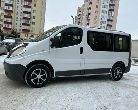 Білий Рено Трафік, об'ємом двигуна 2 л та пробігом 206 тис. км за 8900 $, фото 1 на Automoto.ua