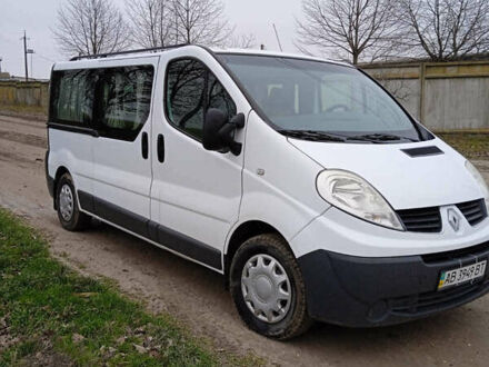 Білий Рено Трафік, об'ємом двигуна 2 л та пробігом 344 тис. км за 10500 $, фото 1 на Automoto.ua