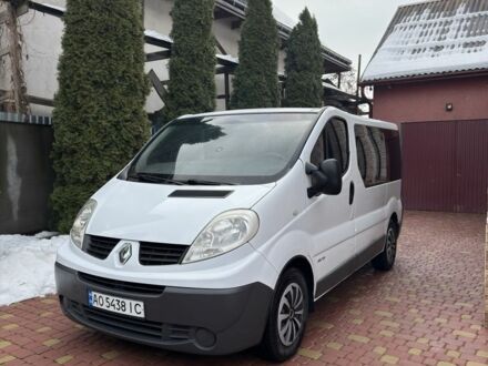 Белый Рено Трафик, объемом двигателя 2 л и пробегом 370 тыс. км за 6950 $, фото 1 на Automoto.ua
