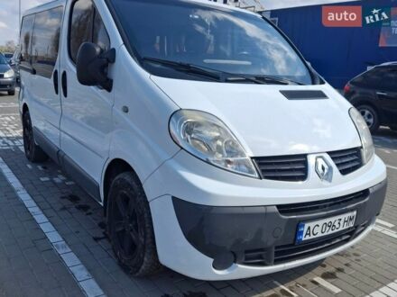 Білий Рено Трафік, об'ємом двигуна 2 л та пробігом 311 тис. км за 10500 $, фото 1 на Automoto.ua
