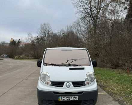 Белый Рено Трафик, объемом двигателя 2 л и пробегом 448 тыс. км за 7300 $, фото 1 на Automoto.ua