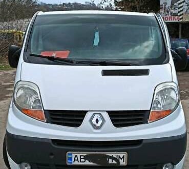 Білий Рено Трафік, об'ємом двигуна 2 л та пробігом 350 тис. км за 8000 $, фото 1 на Automoto.ua