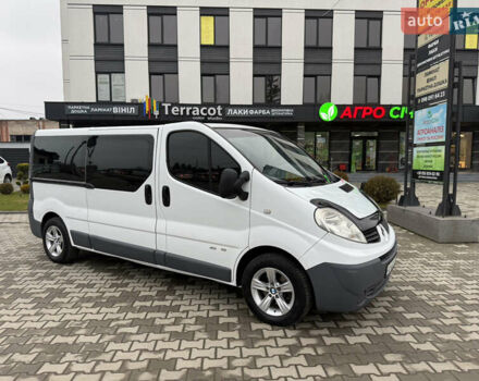 Білий Рено Трафік, об'ємом двигуна 2 л та пробігом 366 тис. км за 8500 $, фото 1 на Automoto.ua