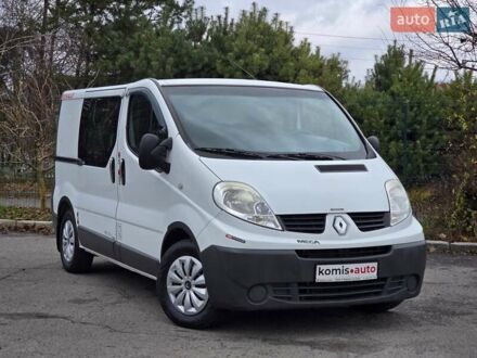 Белый Рено Трафик, объемом двигателя 2 л и пробегом 280 тыс. км за 8499 $, фото 1 на Automoto.ua