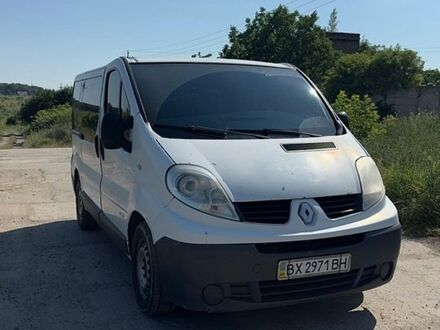 Білий Рено Трафік, об'ємом двигуна 2 л та пробігом 566 тис. км за 6000 $, фото 1 на Automoto.ua