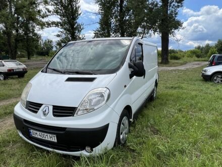 Белый Рено Трафик, объемом двигателя 2 л и пробегом 419 тыс. км за 6000 $, фото 1 на Automoto.ua