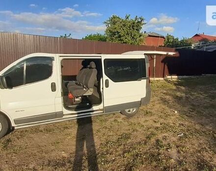 Белый Рено Трафик, объемом двигателя 2 л и пробегом 500 тыс. км за 9300 $, фото 1 на Automoto.ua