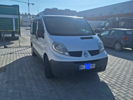 Рено Трафик 2009 в Львове на Automoto.ua Белый Рено Трафик, объемом двигателя 2 л и пробегом 343 тыс. км за 8000 $, фото 1 на Automoto.ua