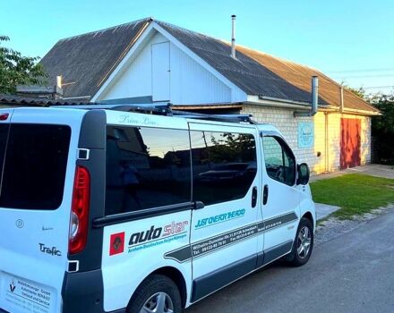 Белый Рено Трафик, объемом двигателя 2 л и пробегом 330 тыс. км за 8700 $, фото 1 на Automoto.ua