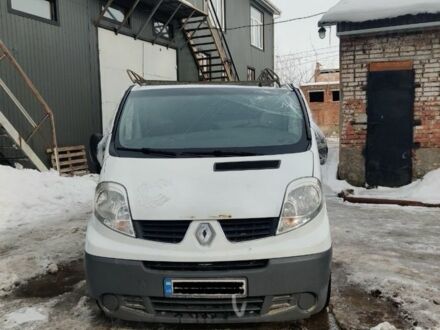 Белый Рено Трафик, объемом двигателя 2.5 л и пробегом 349 тыс. км за 3500 $, фото 1 на Automoto.ua