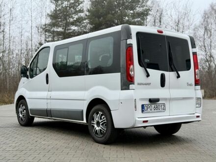 Білий Рено Трафік, об'ємом двигуна 2 л та пробігом 276 тис. км за 2400 $, фото 1 на Automoto.ua