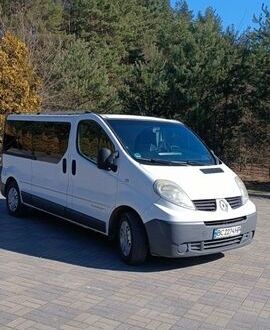 Білий Рено Трафік, об'ємом двигуна 2 л та пробігом 353 тис. км за 11300 $, фото 1 на Automoto.ua