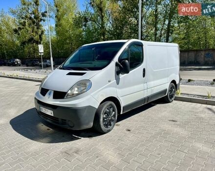 Белый Рено Трафик, объемом двигателя 2 л и пробегом 350 тыс. км за 6200 $, фото 1 на Automoto.ua