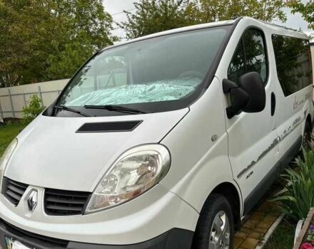 Белый Рено Трафик, объемом двигателя 2 л и пробегом 160 тыс. км за 11500 $, фото 1 на Automoto.ua