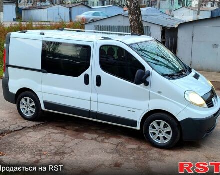 Білий Рено Трафік, об'ємом двигуна 2 л та пробігом 395 тис. км за 9750 $, фото 1 на Automoto.ua
