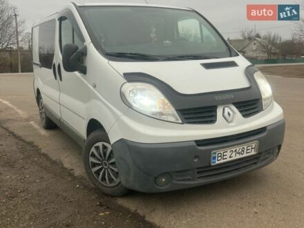 Белый Рено Трафик, объемом двигателя 2 л и пробегом 390 тыс. км за 9900 $, фото 1 на Automoto.ua