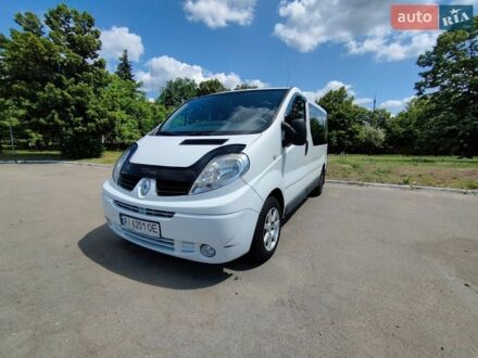 Білий Рено Трафік, об'ємом двигуна 2 л та пробігом 232 тис. км за 9000 $, фото 1 на Automoto.ua