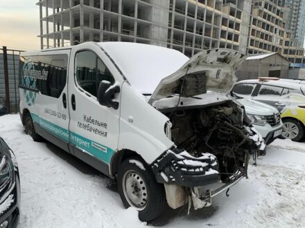 Белый Рено Трафик, объемом двигателя 2 л и пробегом 1000 тыс. км за 6800 $, фото 1 на Automoto.ua