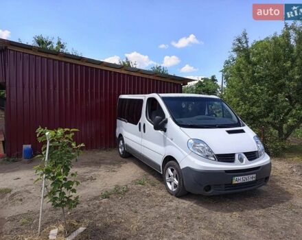 Белый Рено Трафик, объемом двигателя 2 л и пробегом 426 тыс. км за 8900 $, фото 1 на Automoto.ua