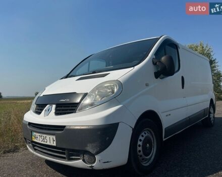 Белый Рено Трафик, объемом двигателя 2 л и пробегом 494 тыс. км за 9000 $, фото 1 на Automoto.ua