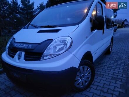 Белый Рено Трафик, объемом двигателя 2 л и пробегом 268 тыс. км за 10950 $, фото 1 на Automoto.ua